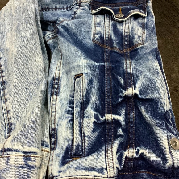 FRWD DENIM Distressed Jean Jacket - Picture 9 of 9
